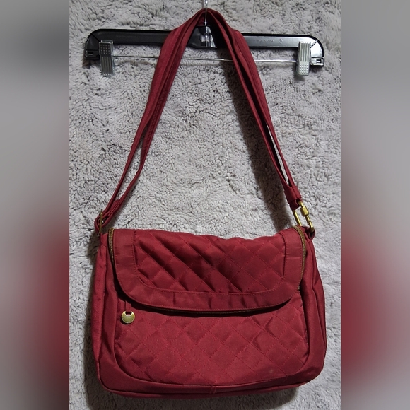 Travelon Anti-theft RFID Blocking Quilted Crossbody Bag. Gently Loved. - Picture 1 of 7